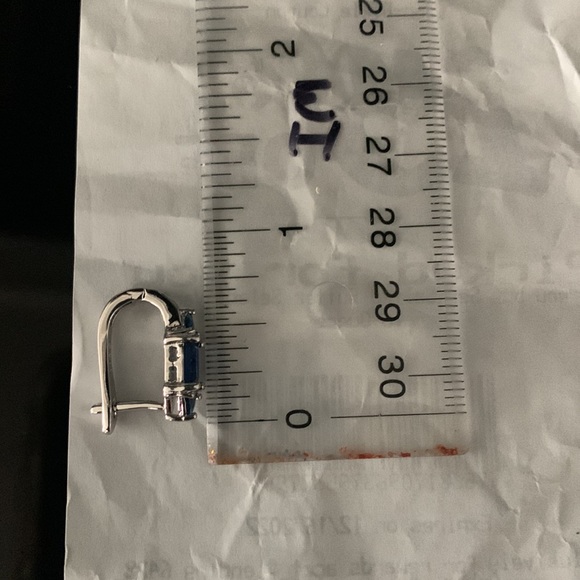 NWOT 18k White Gold Huggies with crystals from Swarovski - Picture 3 of 3